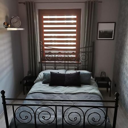 Apartament Osiedle Jelonka Lägenhet Jelenia Góra Exteriör bild