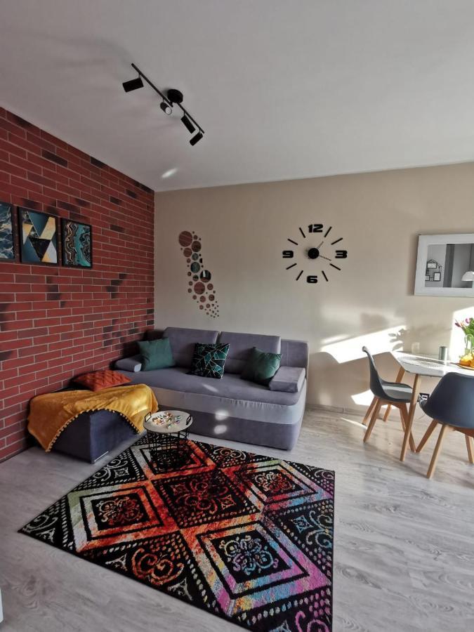 Apartament Osiedle Jelonka Lägenhet Jelenia Góra Exteriör bild